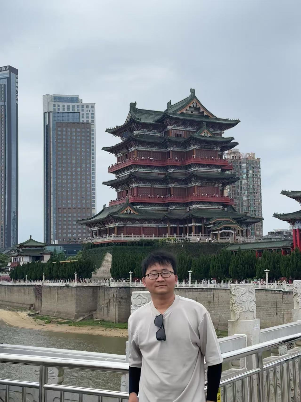 ABUIABAEGAAg8fHitwYo9uig5QUw4AE4rAI